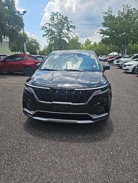 2023 Kia Carnival LX