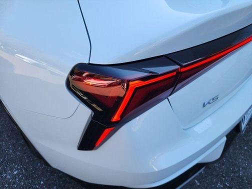 Snow White Pearl 2026 Kia K5 GT-Line