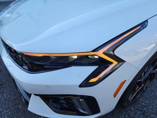 Snow White Pearl 2026 Kia K5 GT-Line