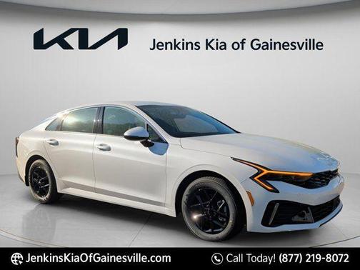 Snow White Pearl 2026 Kia K5 LXS