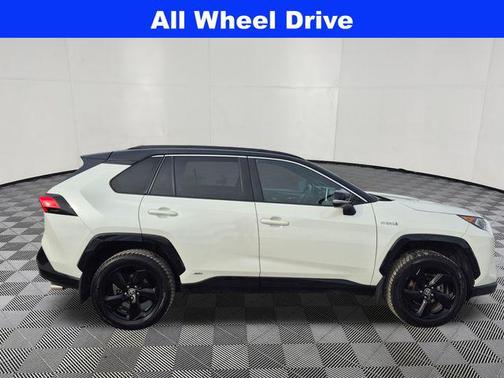 2021 Toyota RAV4 Hybrid SE