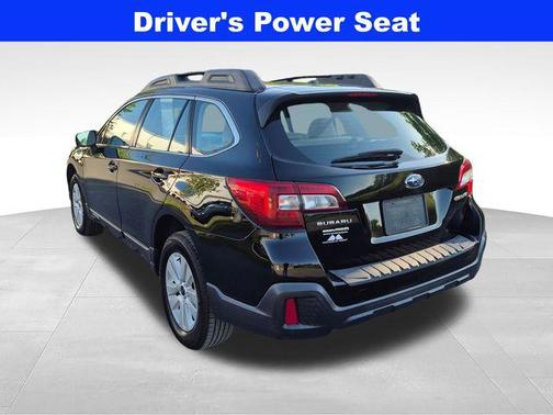 Crystal Black Silica 2019 Subaru Outback 2.5i