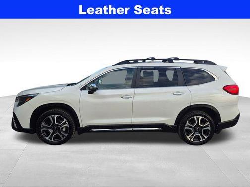 Crystal White Pearl 2023 Subaru Ascent Touring 7-Passenger