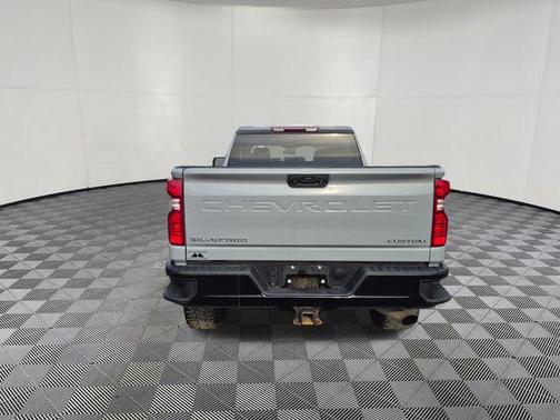 2024 Chevrolet Silverado 2500 Custom