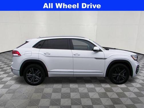 2021 Volkswagen Atlas Cross Sport 3.6L V6 SE w/Technology R-Line