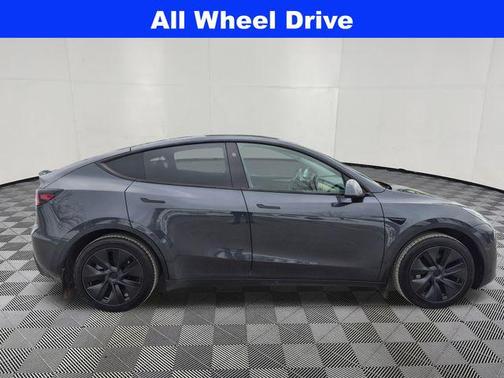2025 Tesla Model Y Long Range Dual Motor All-Wheel Drive