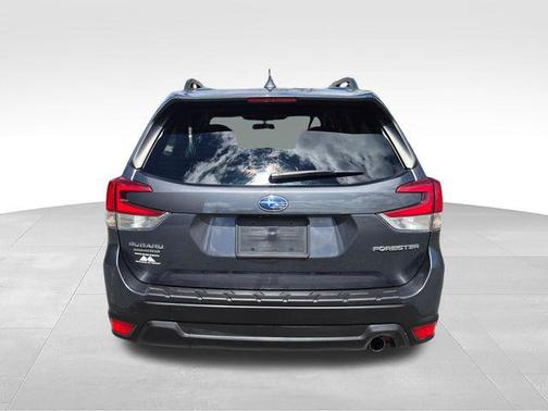 Magnetite Gray Metallic 2023 Subaru Forester Limited