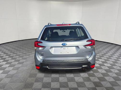 2019 Subaru Forester Base
