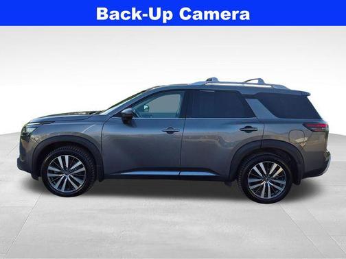Gun Metallic 2022 Nissan Pathfinder Platinum 4WD