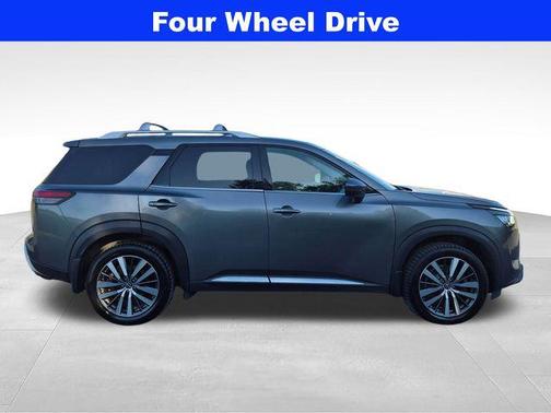 Gun Metallic 2022 Nissan Pathfinder Platinum 4WD