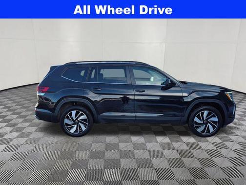 2025 Volkswagen Atlas 2.0T SE w/Technology 4MOTION