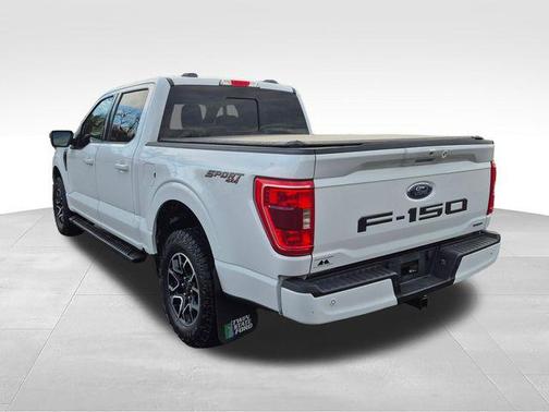 OXFORD WHITE 2022 Ford F-150 XLT