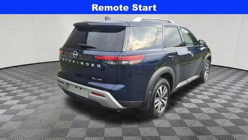 2024 Nissan Pathfinder SL 4WD
