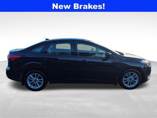 SHADOW BLACK 2018 Ford Focus SE