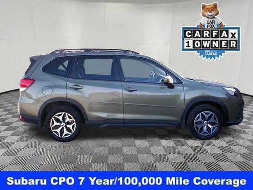 2022 Subaru Forester Premium