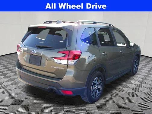 2022 Subaru Forester Premium