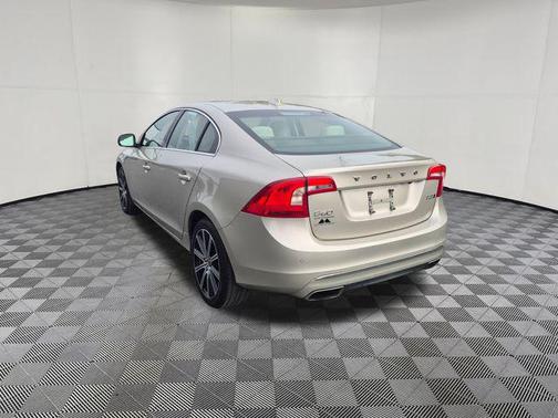 2017 Volvo S60 Inscription T5 Platinum