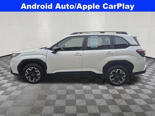 2025 Subaru Forester Base