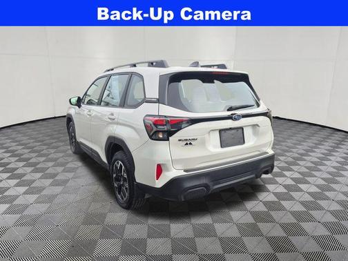 2025 Subaru Forester Base
