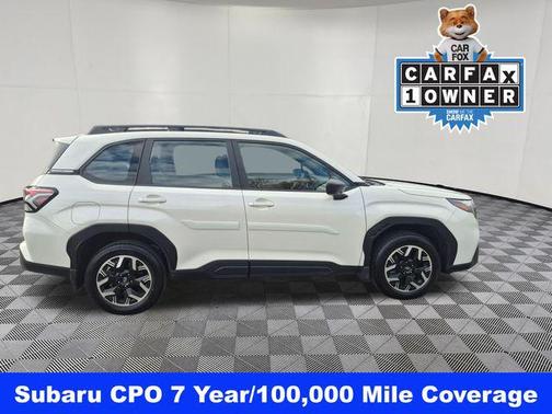 2025 Subaru Forester Base