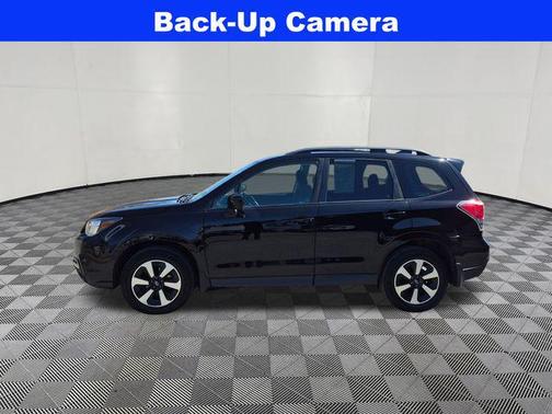 Crystal Black Silica 2018 Subaru Forester 2.5i Premium