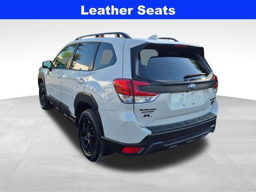 Crystal White Pearl 2022 Subaru Forester Wilderness