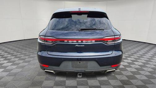 2020 Porsche Macan Base