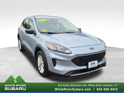 Blue Silver Metallic 2022 Ford Escape SE
