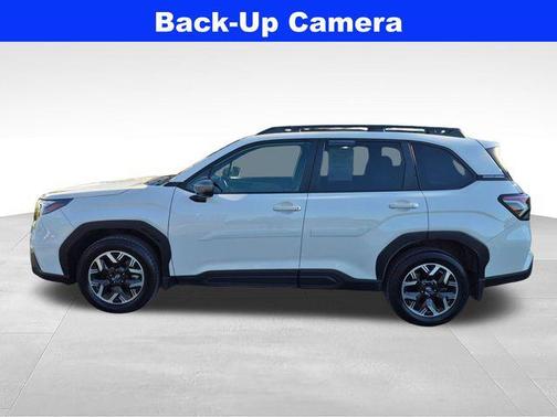 Crystal White Pearl 2025 Subaru Forester Premium
