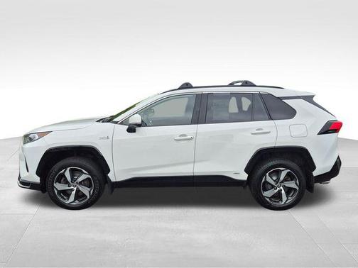 Super White 2021 Toyota RAV4 Prime SE