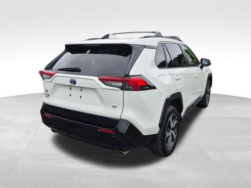 Super White 2021 Toyota RAV4 Prime SE