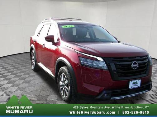 2022 Nissan Pathfinder SL 4WD