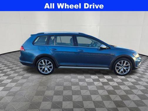 2019 Volkswagen Golf Alltrack TSI S