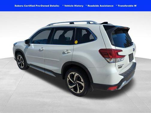 Crystal White Pearl 2024 Subaru Forester Touring