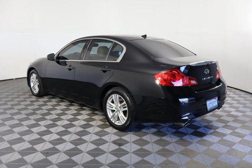 2011 INFINITI G37 Journey