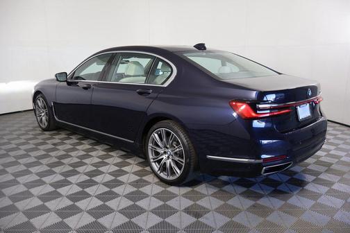 2020 BMW 740 740i