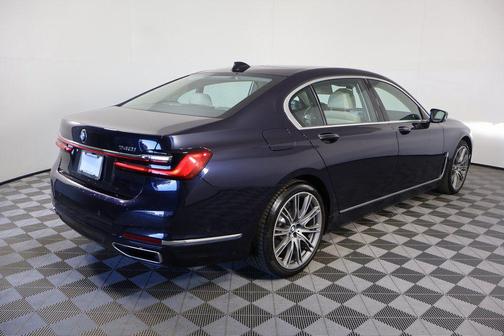 2020 BMW 740 740i