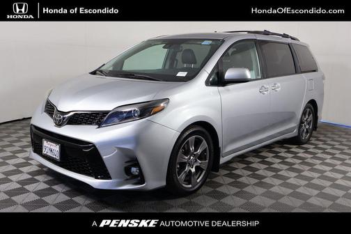 2020 Toyota Sienna SE