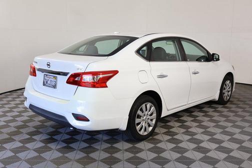 2016 Nissan Sentra SV