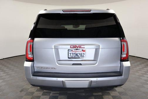 2017 GMC Yukon XL SLT