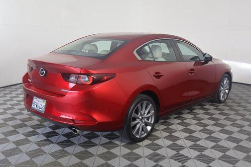 2023 Mazda Mazda3 FWD w/Preferred Package