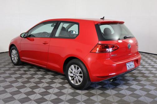 2015 Volkswagen Golf TSI S 2-Door