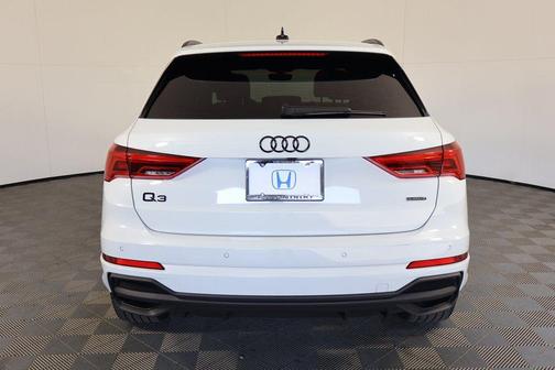 2023 Audi Q3 45 S line Premium Plus