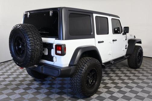2020 Jeep Wrangler Unlimited Willys 4X4