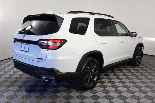 2025 Honda Pilot Sport