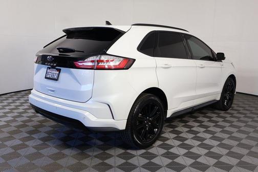 2022 Ford Edge ST Line
