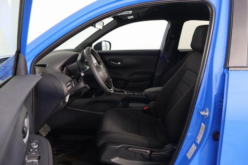 2026 Honda HR-V 2WD Sport