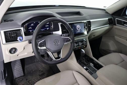 2023 Volkswagen Atlas 3.6L SE w/Technology