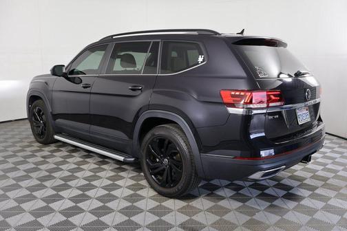 2023 Volkswagen Atlas 3.6L SE w/Technology