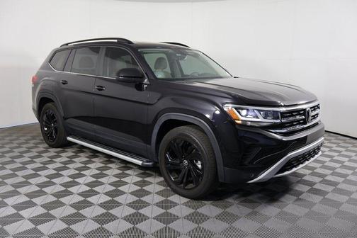 2023 Volkswagen Atlas 3.6L SE w/Technology